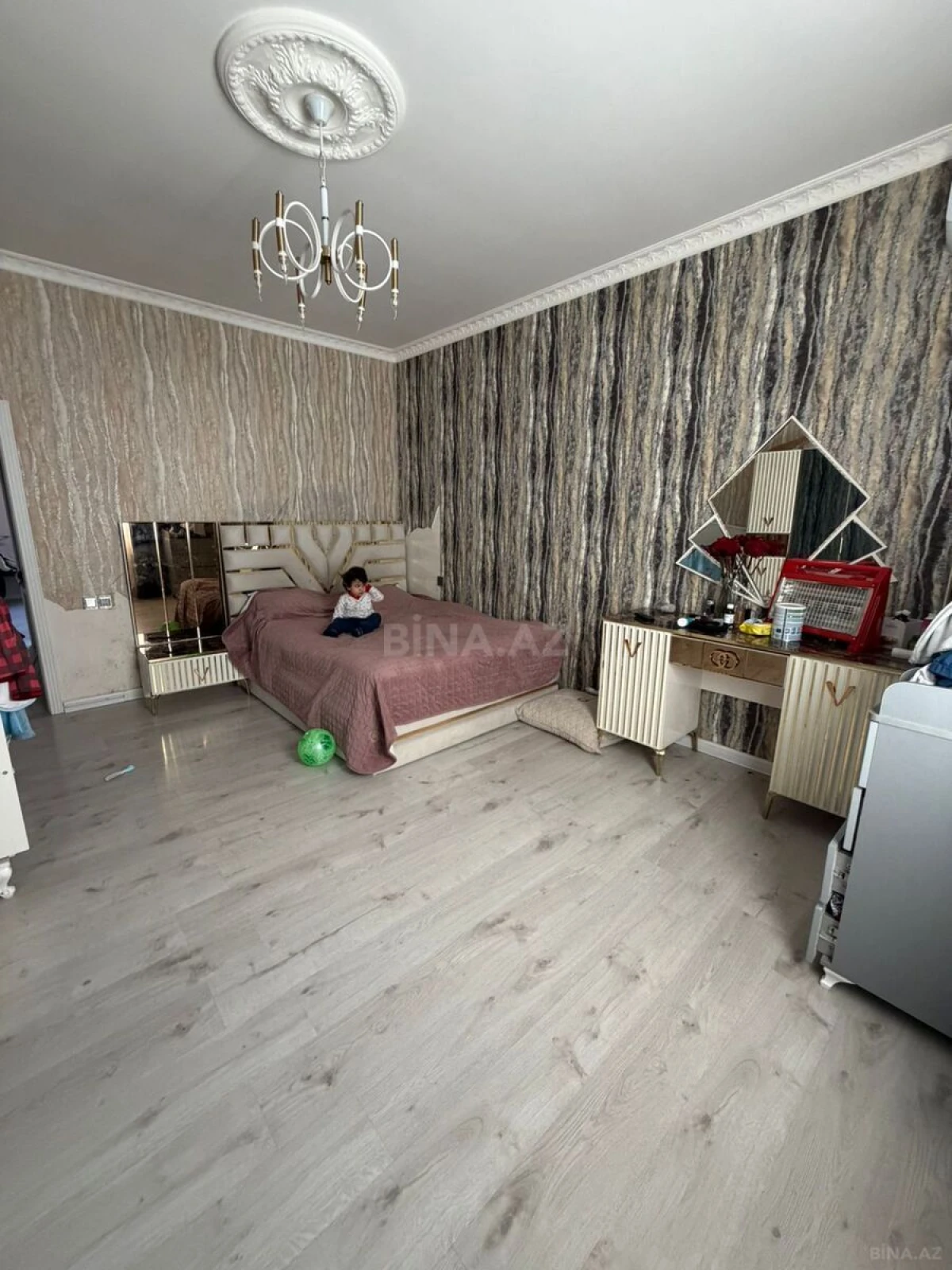 Satılır 4 otaqlı həyət evi 120 m²