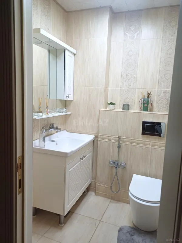 Kirayə verilir 2 otaqlı mənzil 120 m²
