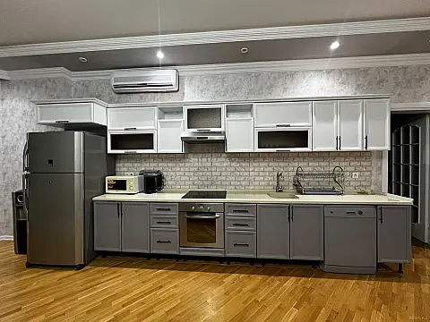 Kirayə verilir 3 otaqlı mənzil 123 m² — Bakı, Nəsimi 3 otaq 123.00 m²