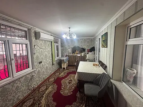 Satılır 4 otaqlı mənzil 110 m²