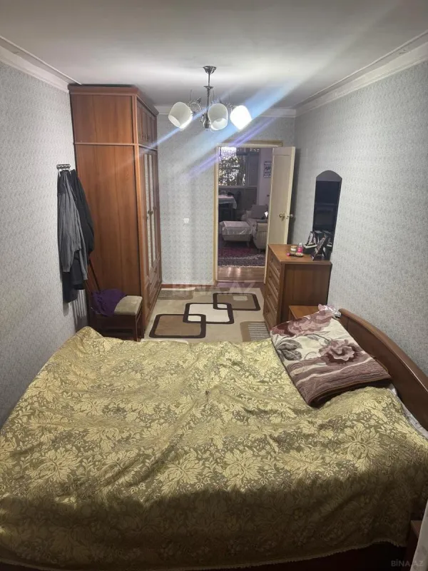 Satılır 4 otaqlı mənzil 110 m²