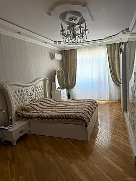 Satılır 3 otaqlı mənzil 95 m²