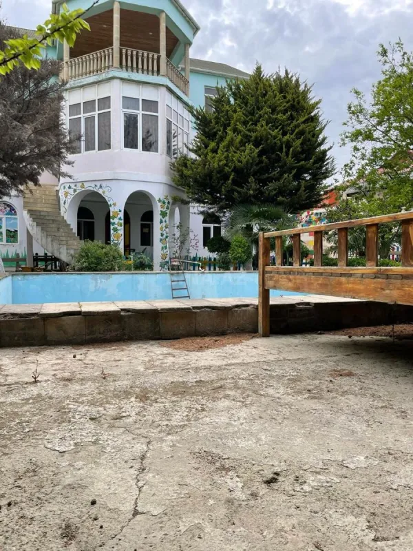 Satılır 7 otaqlı həyət evi 560 m²