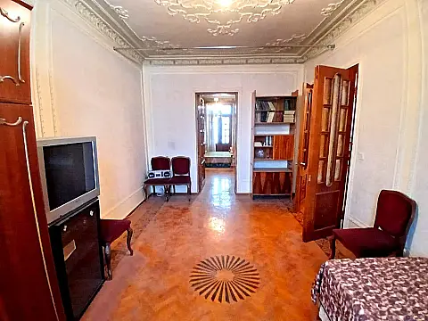 Satılır 3 otaqlı mənzil 85 m²