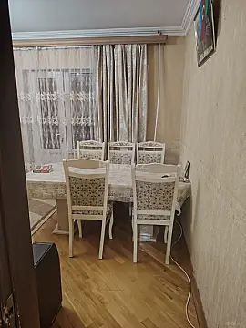 Satılır 2 otaqlı mənzil 70 m²
