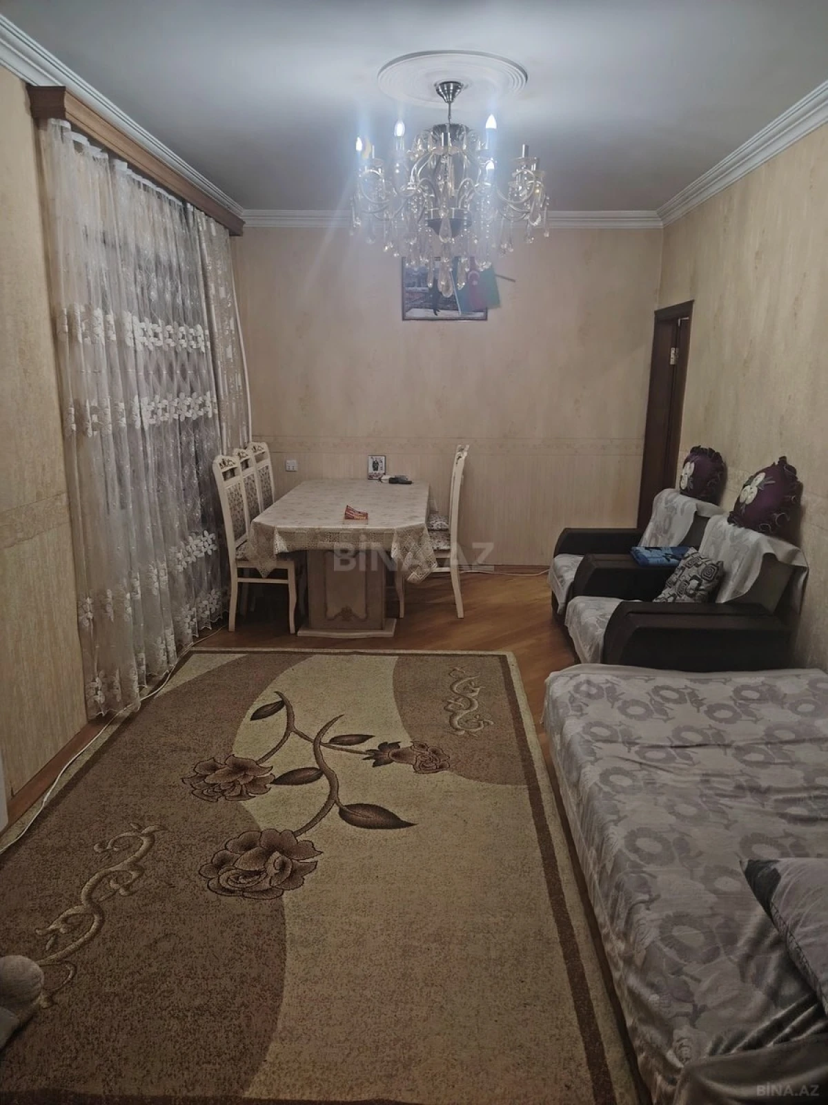 Satılır 2 otaqlı mənzil 70 m²