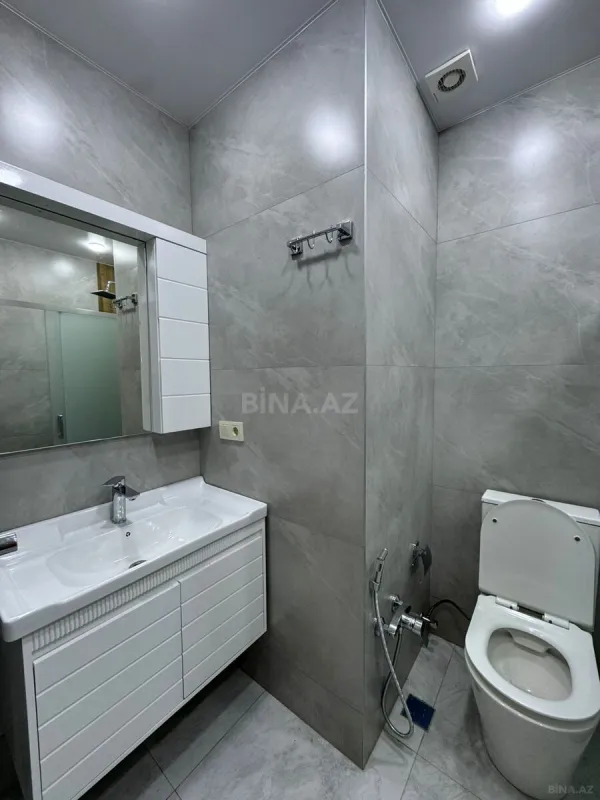 Kirayə verilir 2 otaqlı mənzil 85 m²