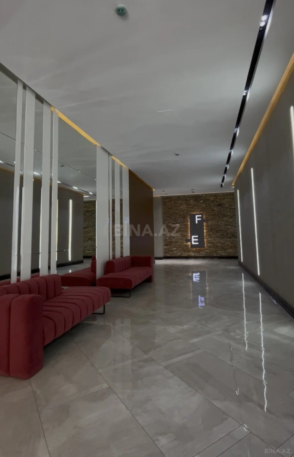 Satılır 2 otaqlı mənzil 66 m²