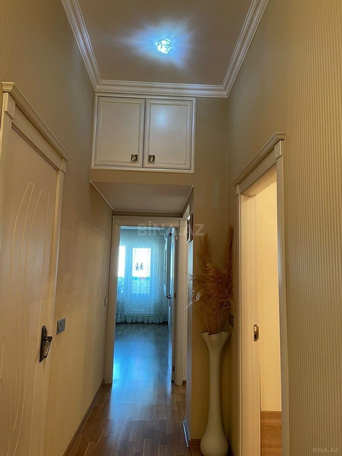 Satılır 2 otaqlı mənzil 69 m²