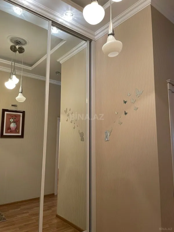Satılır 2 otaqlı mənzil 69 m²