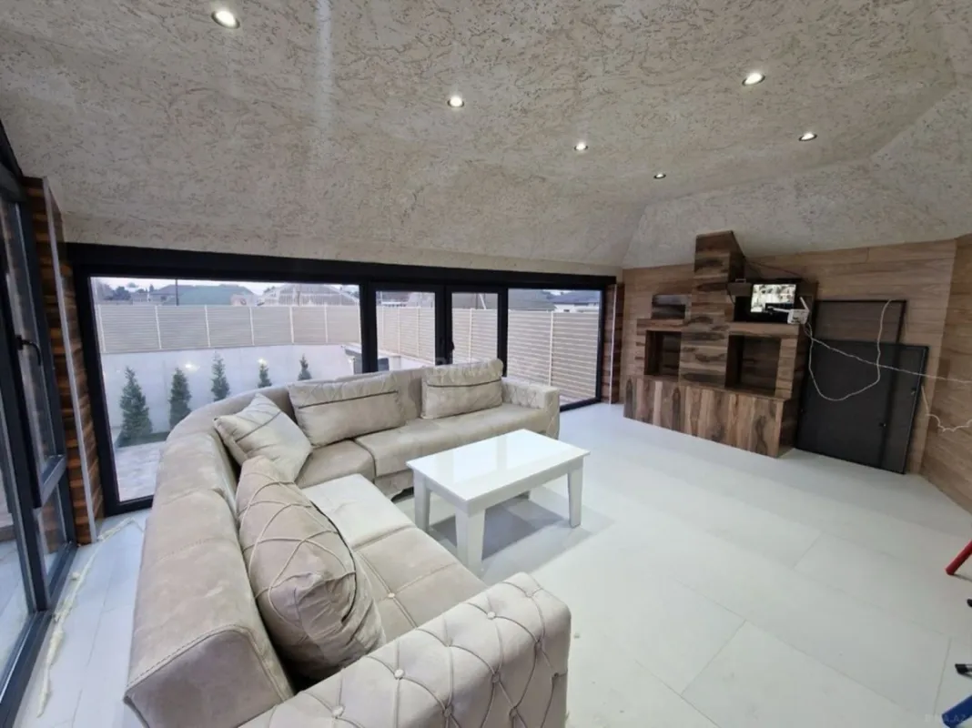 Kirayə verilir 5 otaqlı həyət evi 220 m²