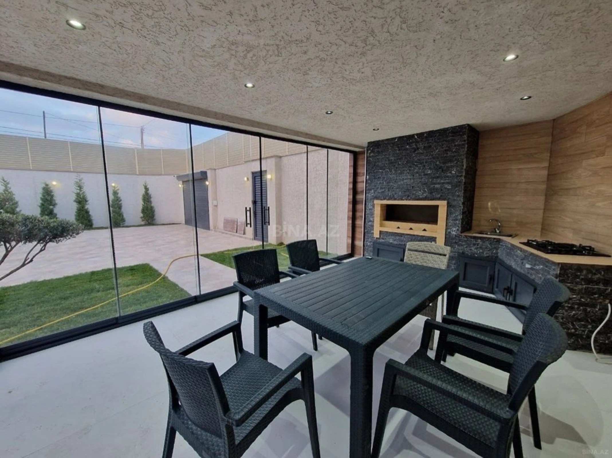 Kirayə verilir 5 otaqlı həyət evi 220 m²