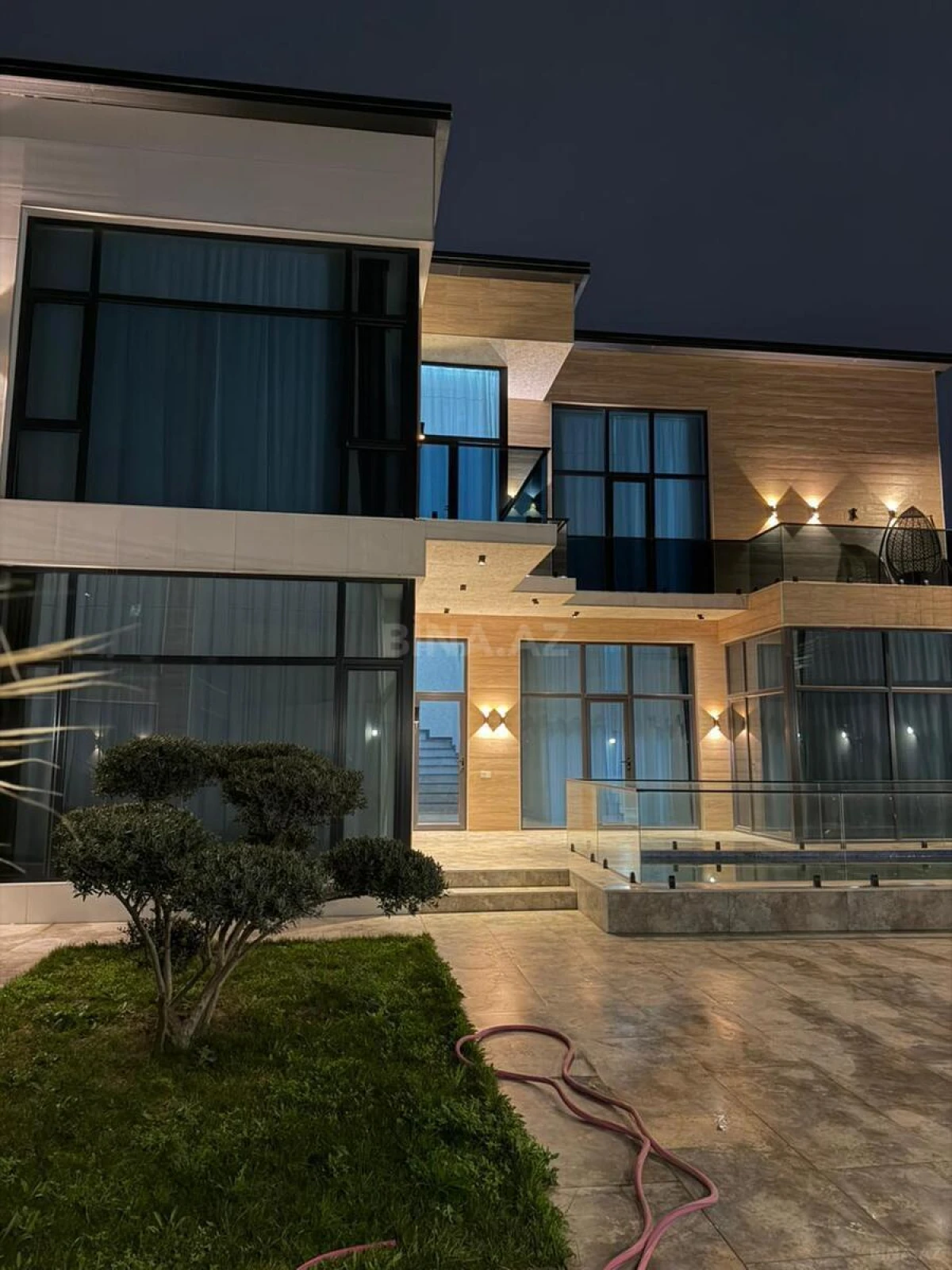 Kirayə verilir 5 otaqlı həyət evi 220 m²