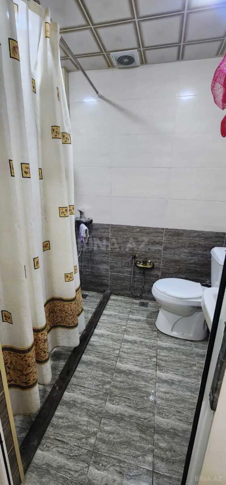 Kirayə verilir 2 otaqlı mənzil 70 m²