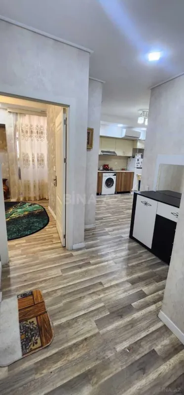 Kirayə verilir 2 otaqlı mənzil 70 m²