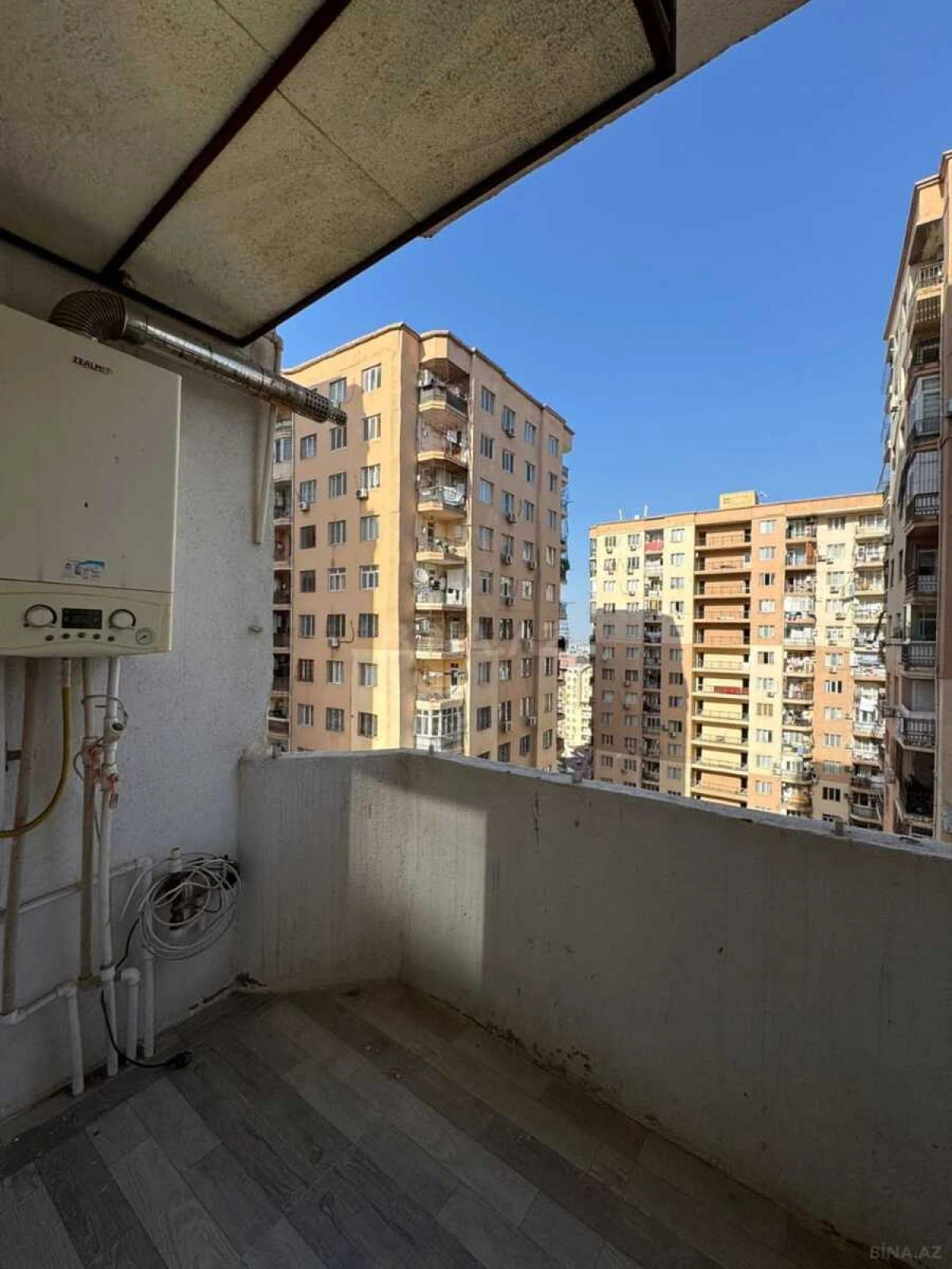 Satılır 2 otaqlı mənzil 52 m²