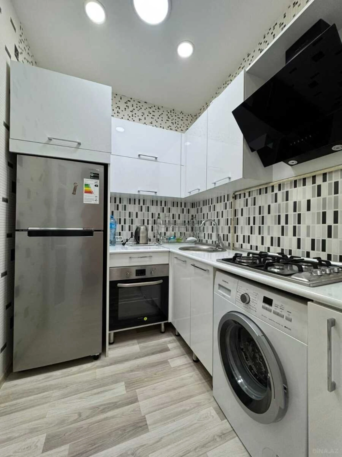 Satılır 2 otaqlı mənzil 52 m²