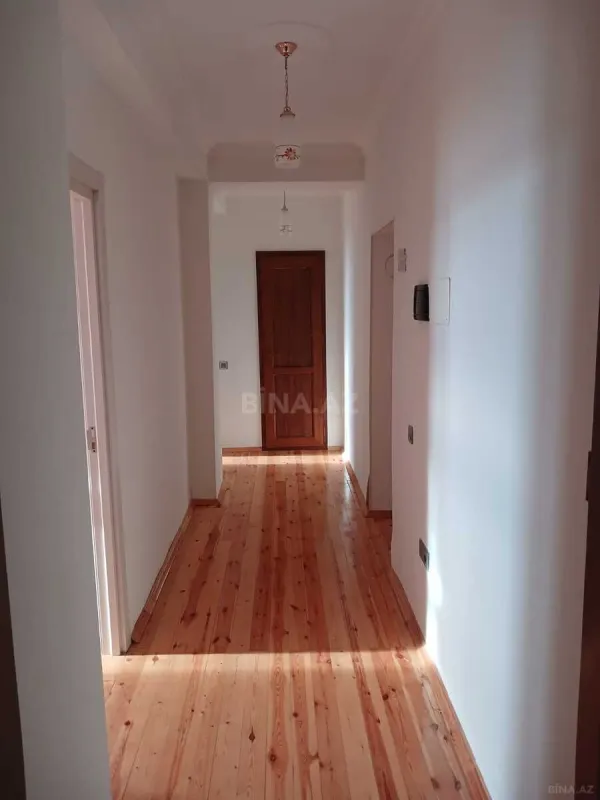 Satılır 4 otaqlı mənzil 110 m²