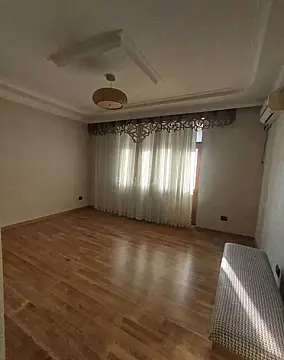 Satılır 5 otaqlı mənzil 225 m²