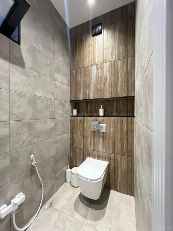 Kirayə verilir 5 otaqlı həyət evi 320 m²