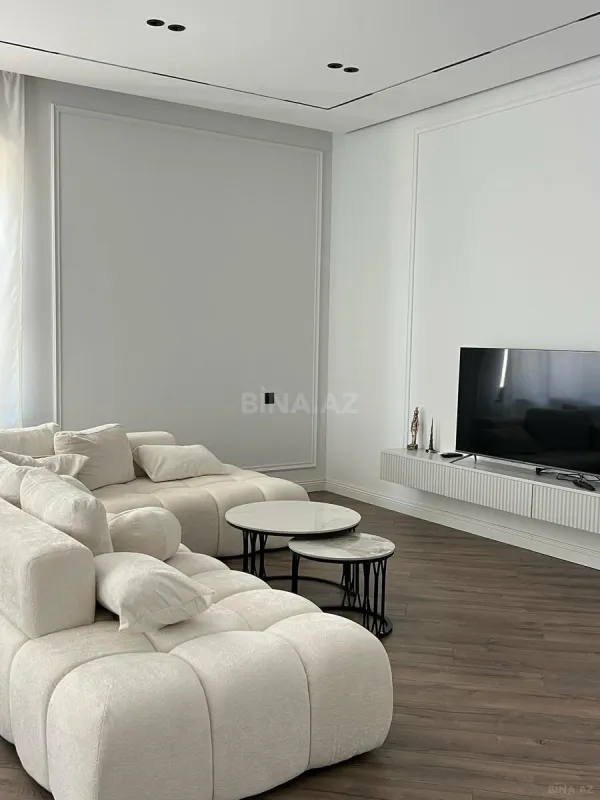 Kirayə verilir 5 otaqlı həyət evi 320 m²