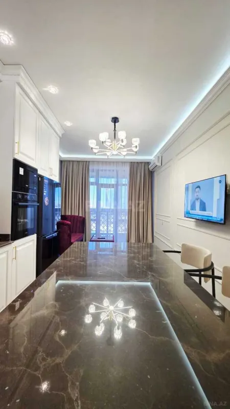 Kirayə verilir 3 otaqlı mənzil 180 m²