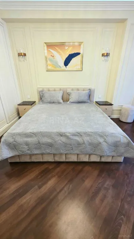 Kirayə verilir 3 otaqlı mənzil 180 m²