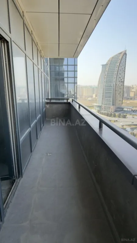 Satılır 4 otaqlı mənzil 159.1 m²