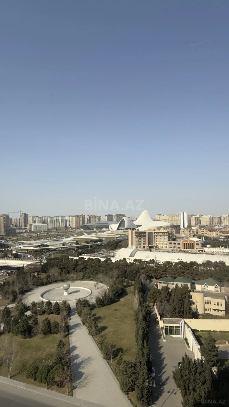 Satılır 4 otaqlı mənzil 159.1 m²