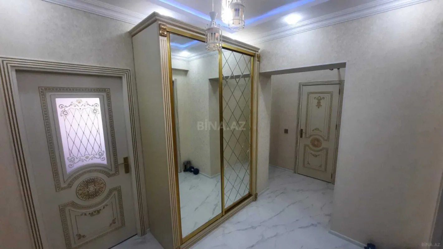 Satılır 2 otaqlı mənzil 85 m²