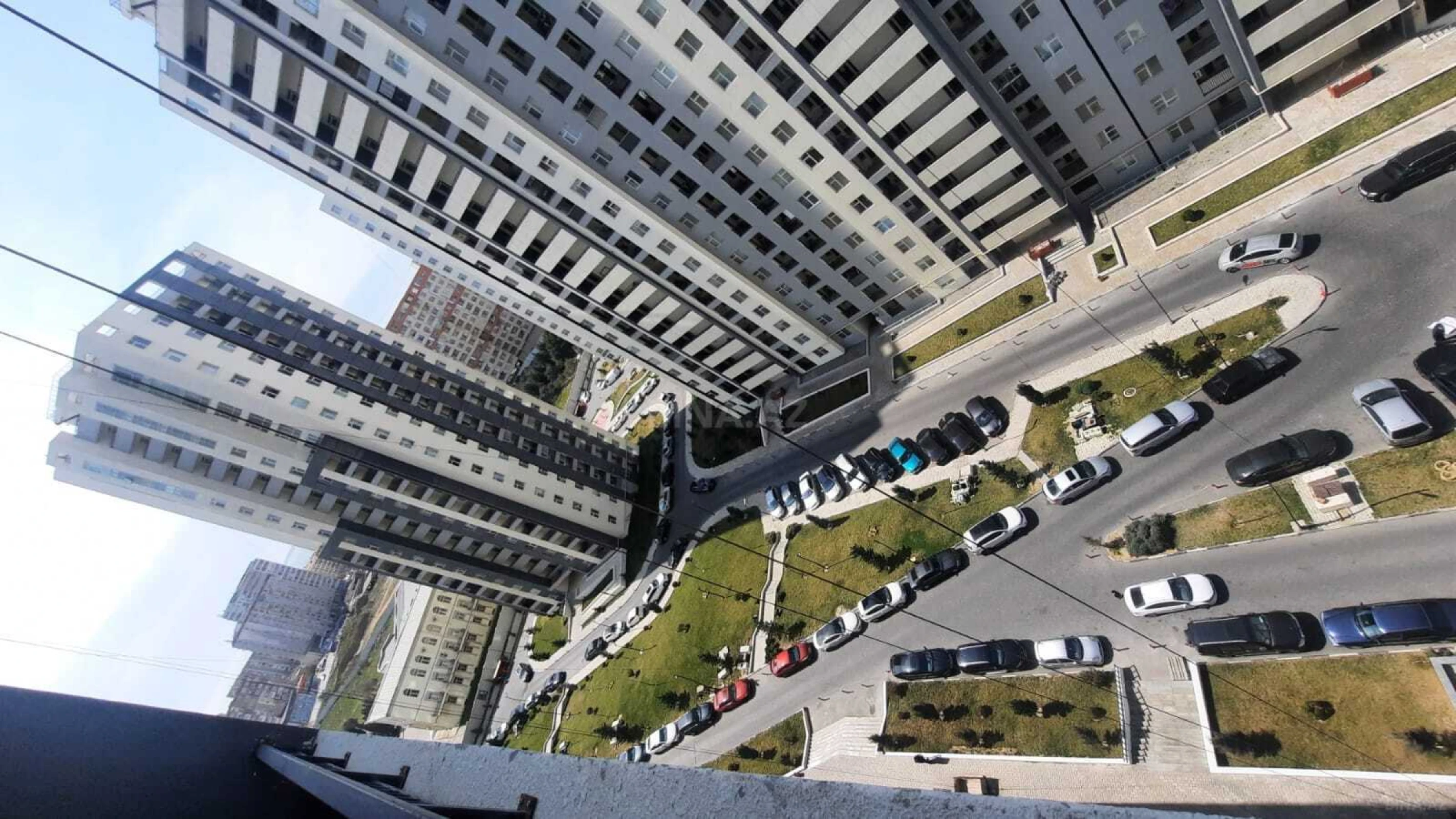 Satılır 2 otaqlı mənzil 85 m²