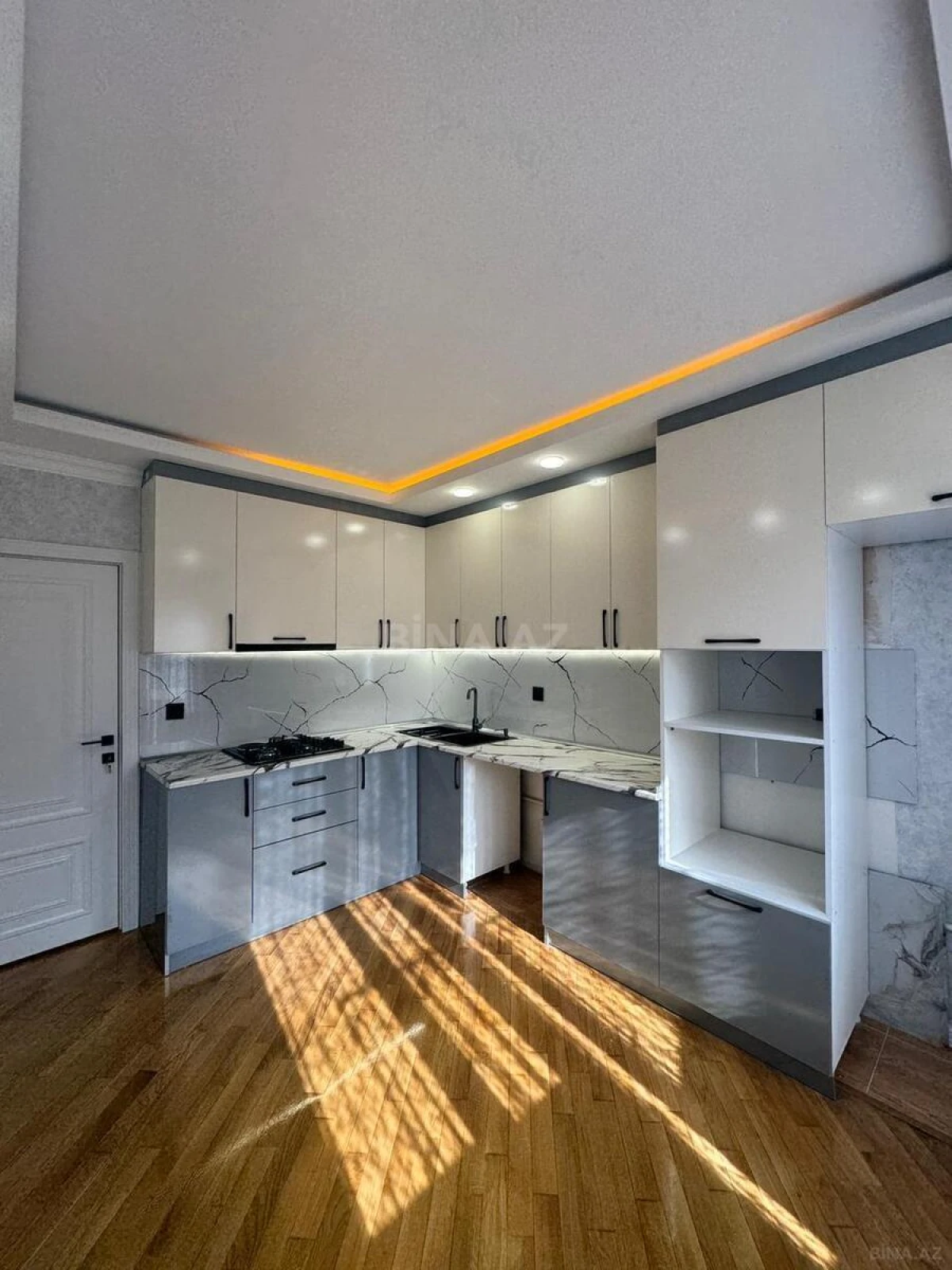 Satılır 2 otaqlı mənzil 60 m²