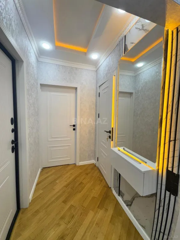 Satılır 2 otaqlı mənzil 60 m²