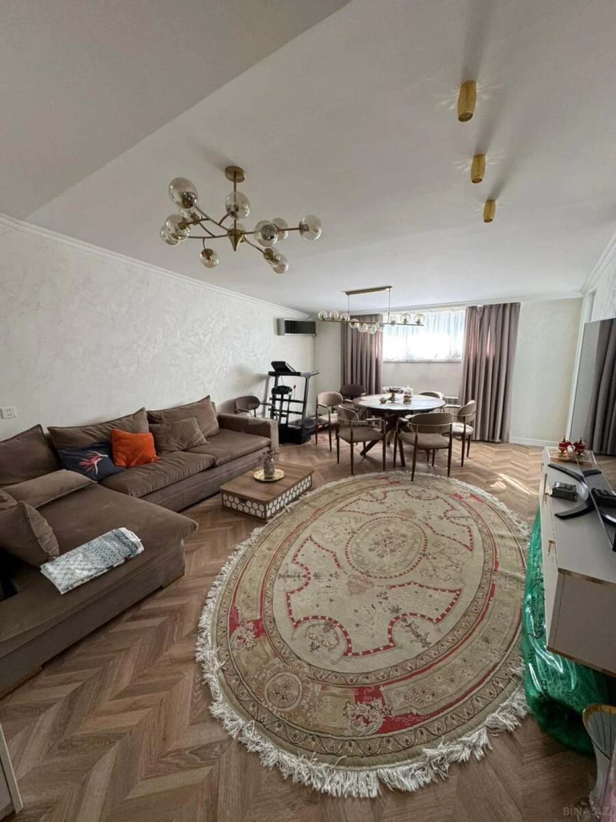 Satılır 3 otaqlı mənzil 115 m²