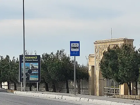 Satılır 4 otaqlı həyət evi 100 m²