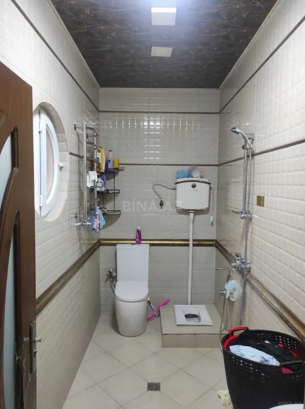 Satılır 8 otaqlı həyət evi 180 m²