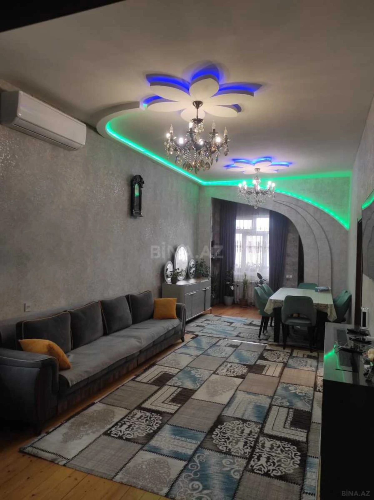 Satılır 8 otaqlı həyət evi 180 m²