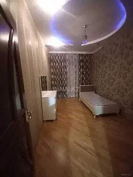 Kirayə verilir 3 otaqlı mənzil 105 m²