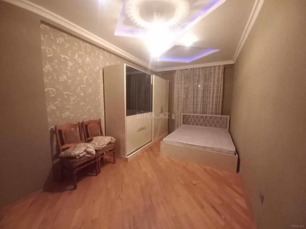 Kirayə verilir 3 otaqlı mənzil 105 m²