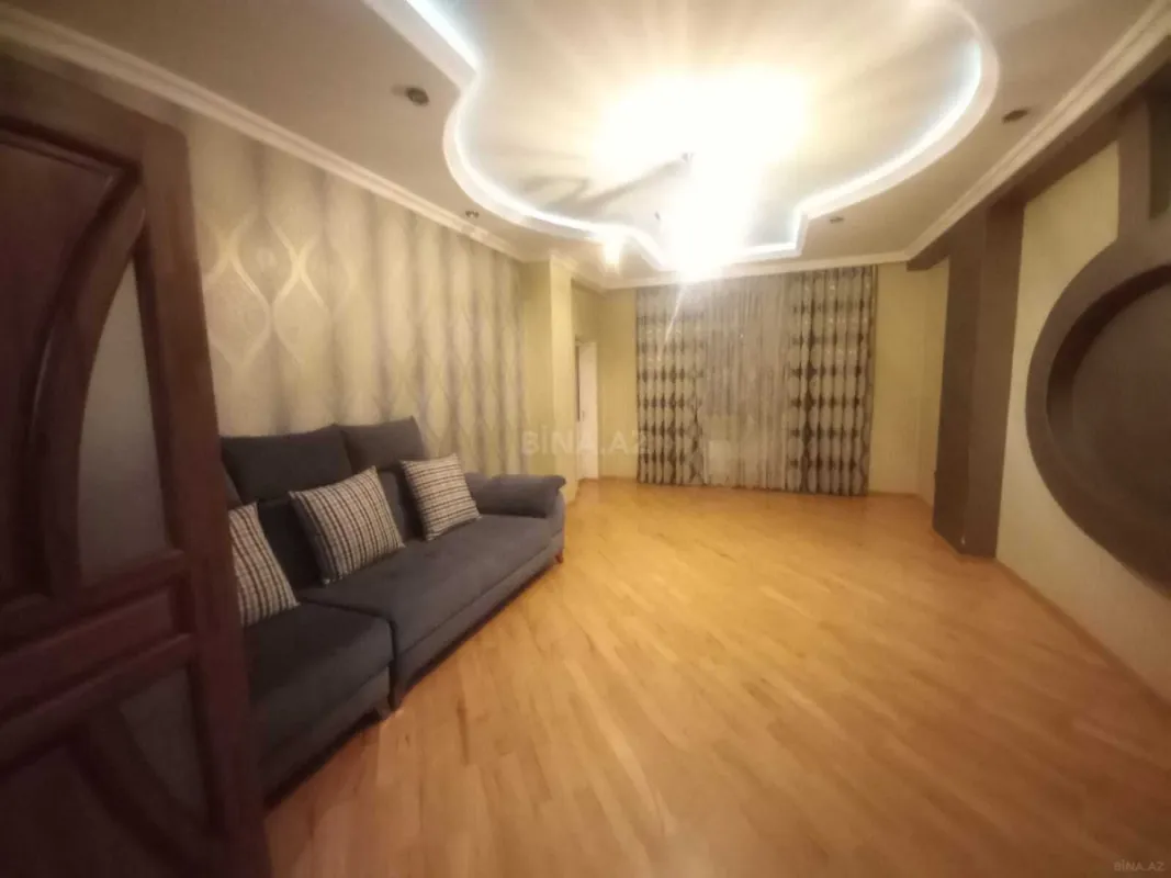 Kirayə verilir 3 otaqlı mənzil 105 m²