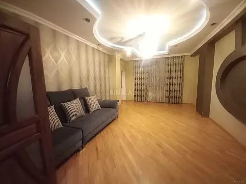 Kirayə verilir 3 otaqlı mənzil 105 m²