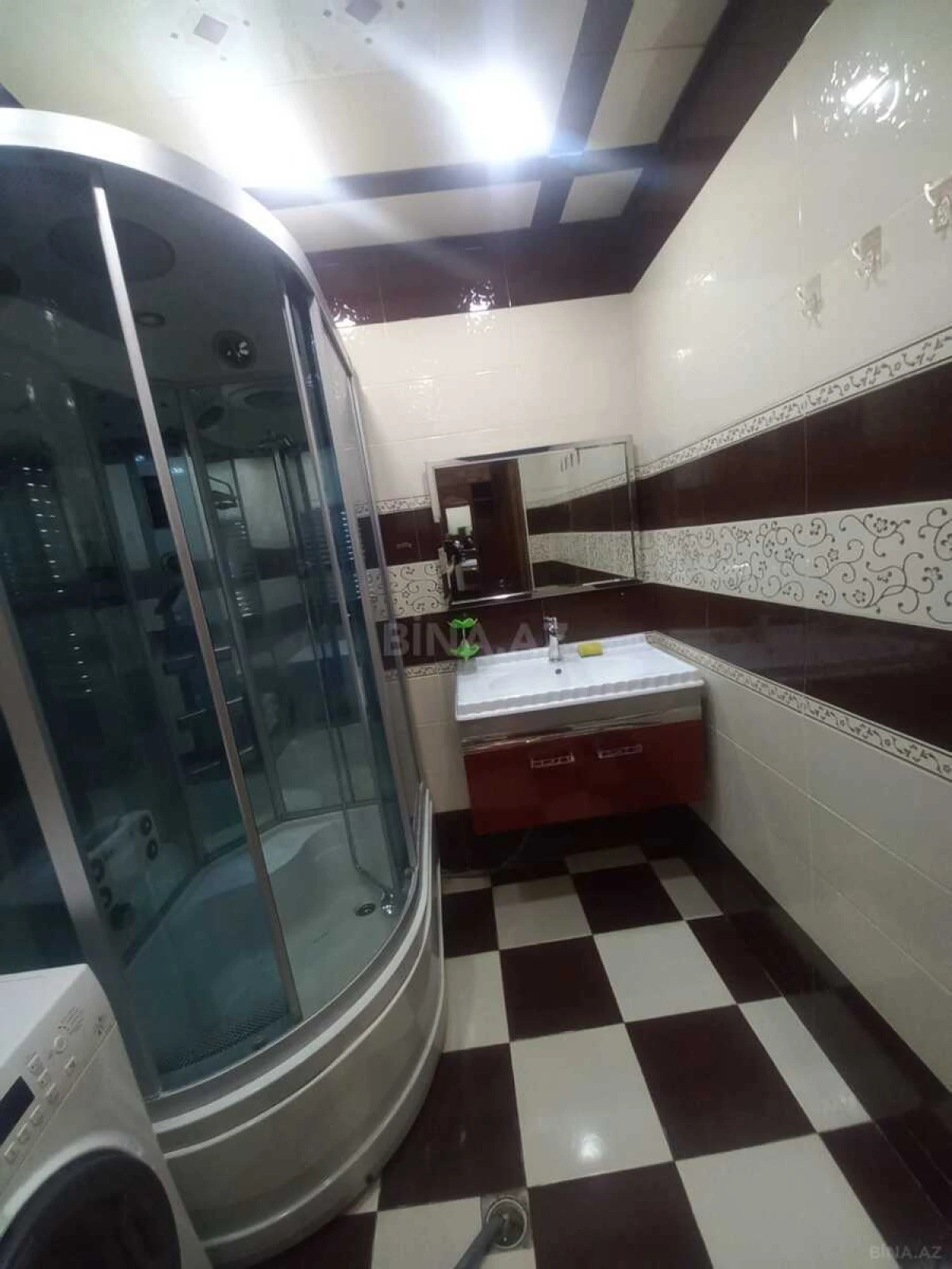 Kirayə verilir 3 otaqlı mənzil 105 m²