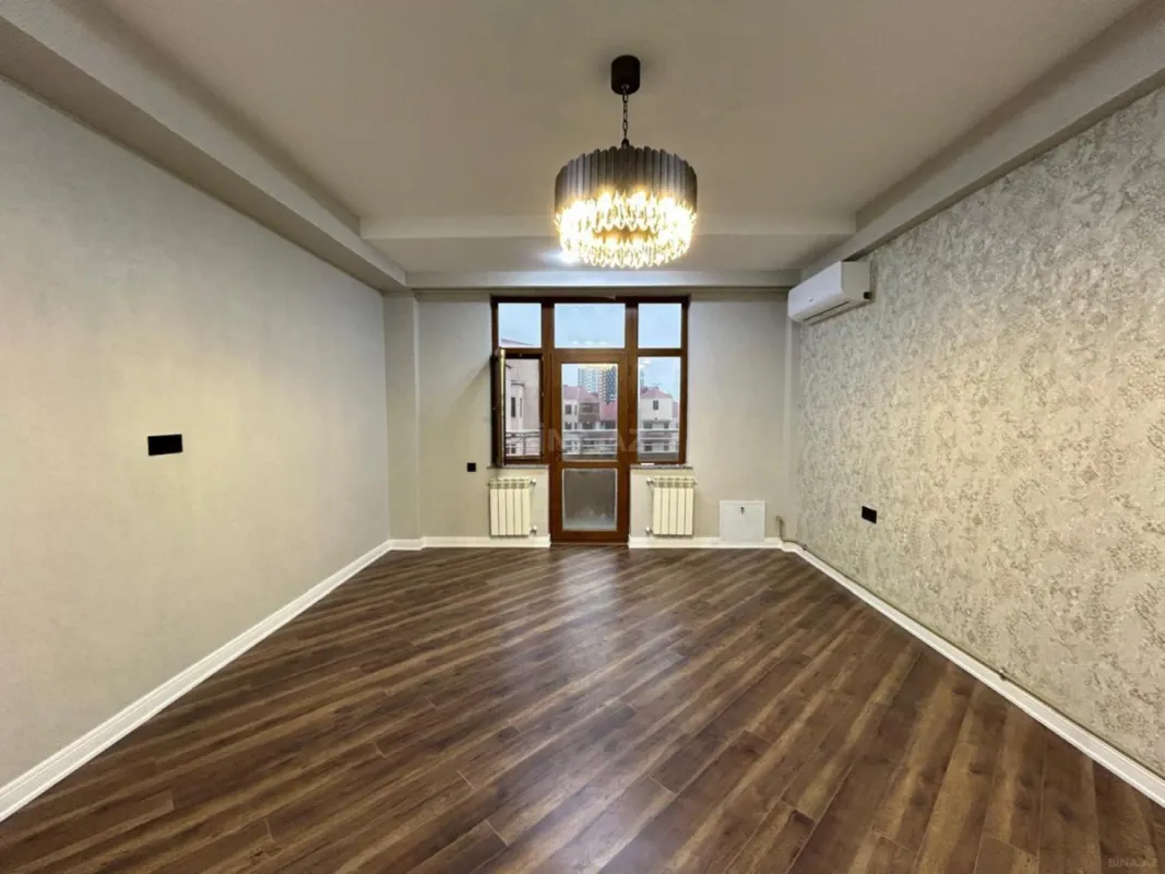 Satılır 2 otaqlı mənzil 70 m²