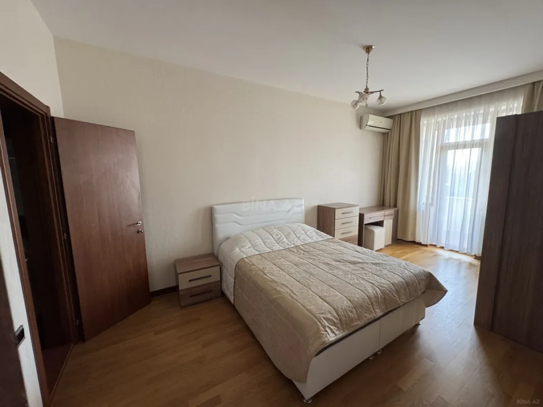 Kirayə verilir 3 otaqlı mənzil 160 m²