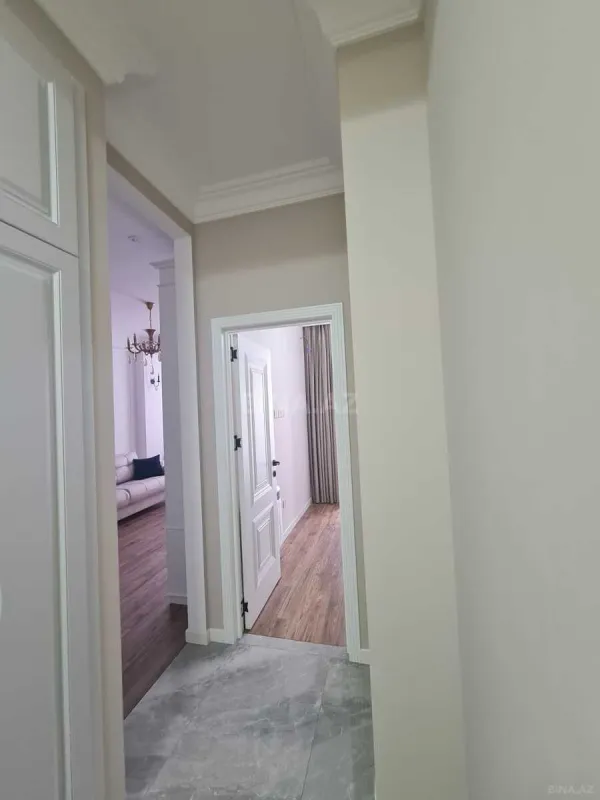 Kirayə verilir 2 otaqlı mənzil 60 m²