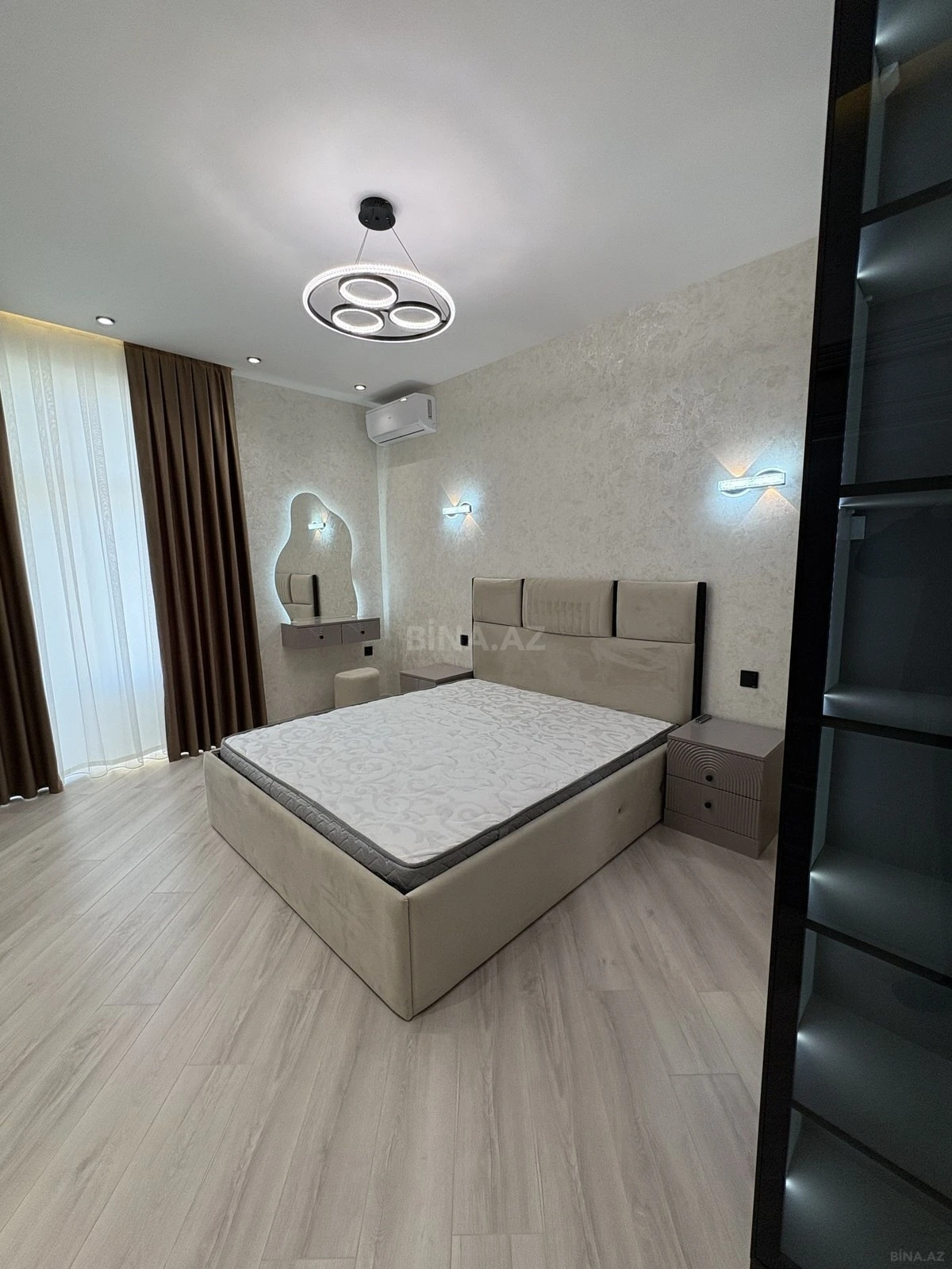 Satılır 2 otaqlı mənzil 80 m²