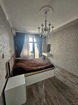 Satılır 2 otaqlı mənzil 72 m²
