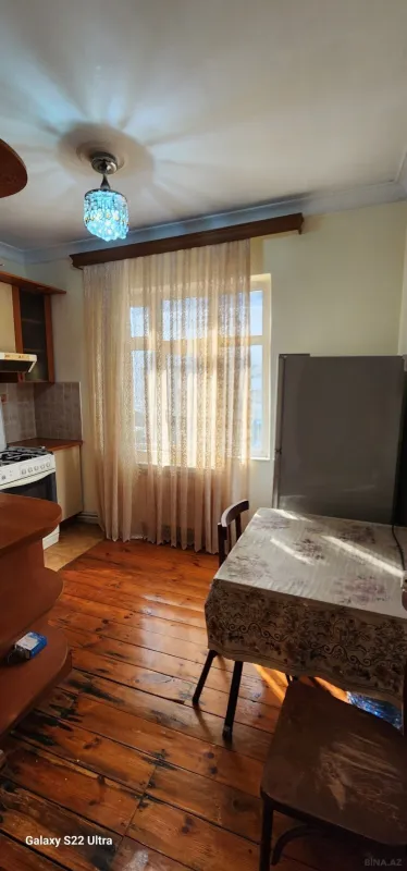 Kirayə verilir 2 otaqlı mənzil 65 m²