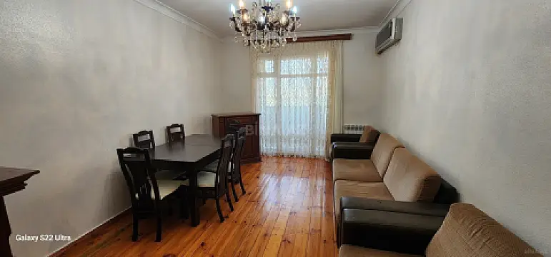 Kirayə verilir 2 otaqlı mənzil 65 m²