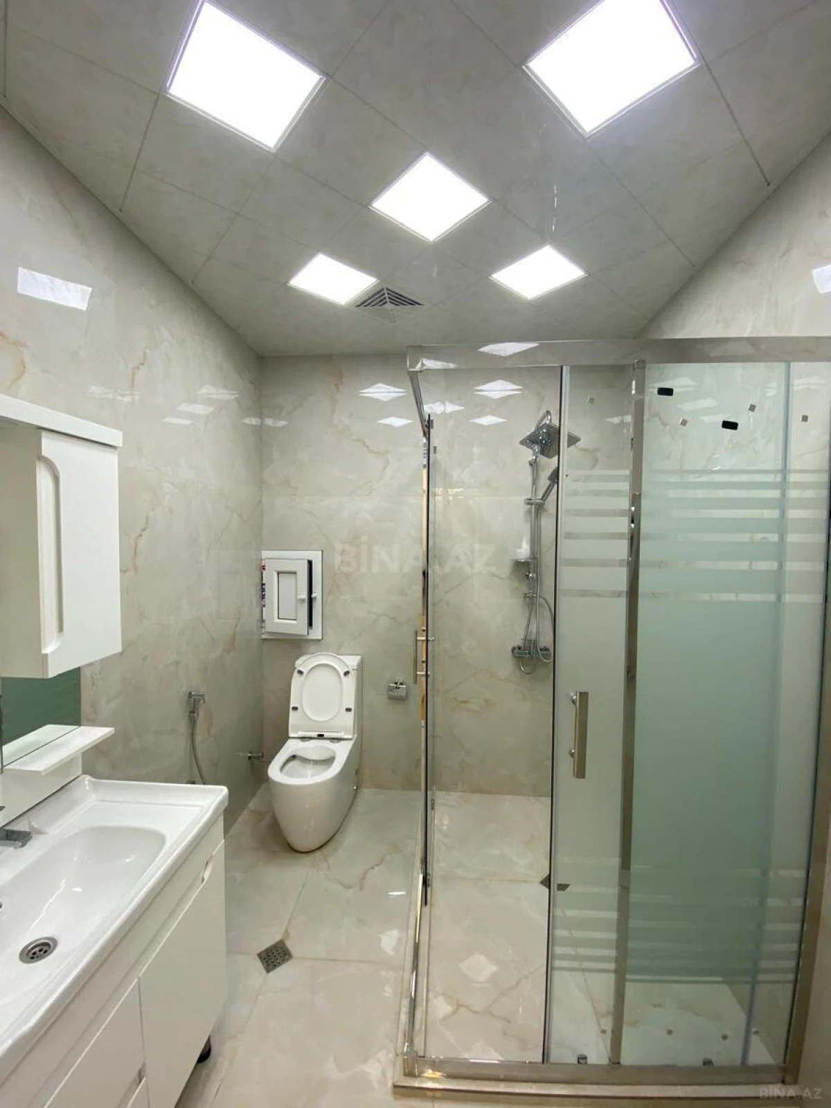 Kirayə verilir 1 otaqlı mənzil 50 m²